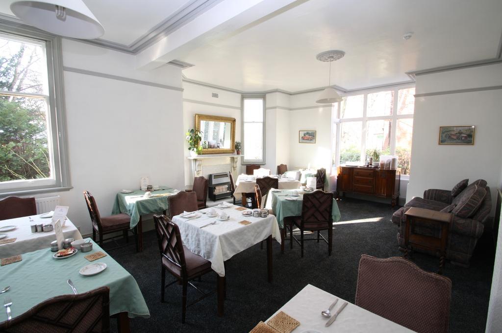 Awentsbury Hotel Near Birmingham University المظهر الخارجي الصورة